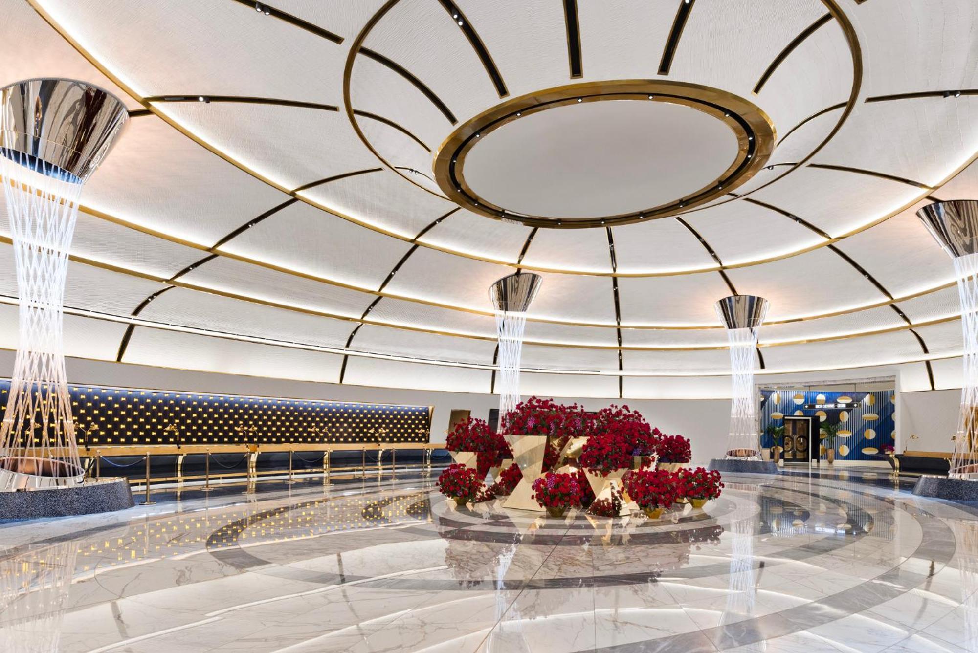 Fontainebleau Las Vegas Esterno foto The lobby of the hotel