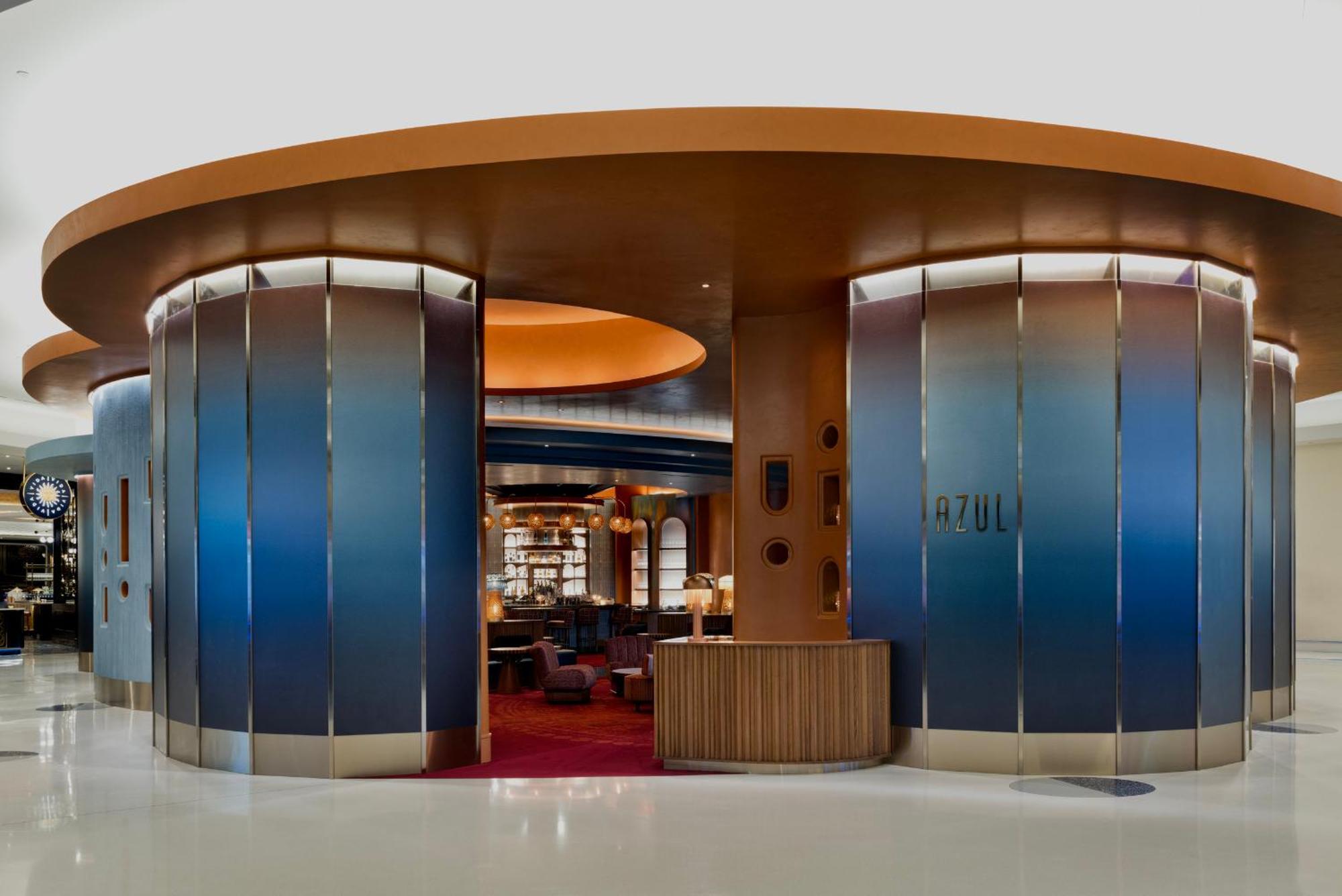 Fontainebleau Las Vegas Esterno foto Entrance to AZULA